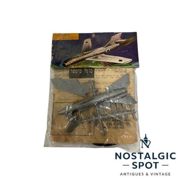 Vintage Starfix SUPER MYSTER B-2 1:100 Identical Scale Kit (1967 Edition)